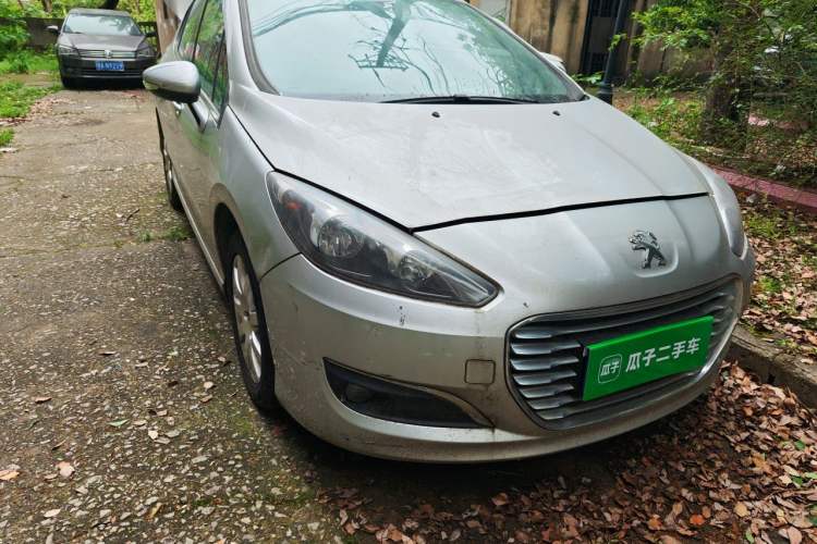 Used Peugeot 308 2014 Enjoy Edition Classic 1.6L Manual YouShang Model Right Front Headlight