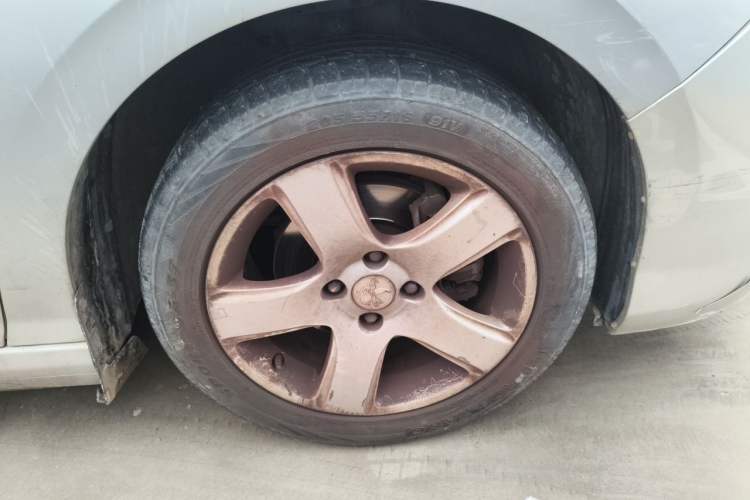 Used Peugeot 308 2014 Enjoy Edition Classic 1.6L Manual YouShang Model Right Front Wheel Hub