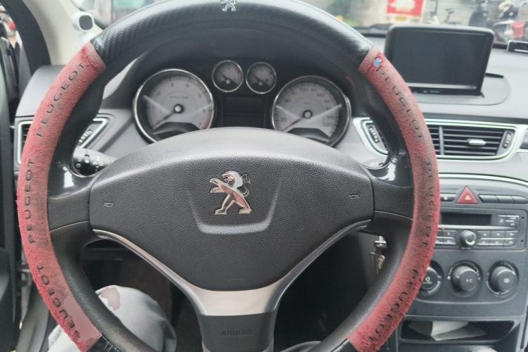 Used Peugeot 308 2014 Enjoy Edition Classic 1.6L Automatic Premium Model Steering Wheel