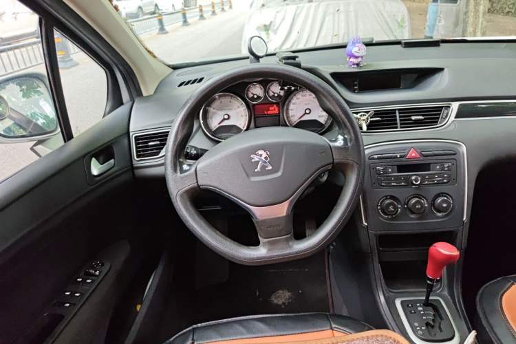 Used Peugeot 308 2014 Enjoy Edition Classic 1.6L Automatic Premium Model Steering Wheel