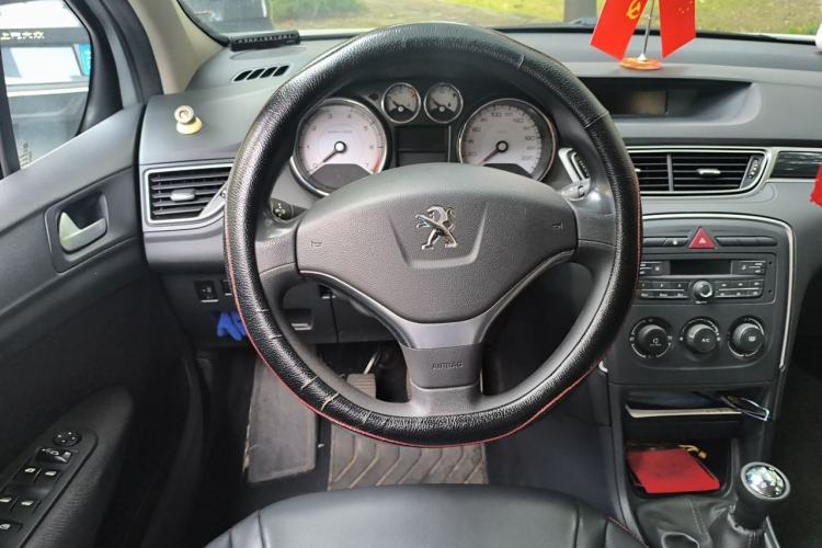 Used Peugeot 308 2014 Enjoy Edition Classic 1.6L Manual YouShang Model Steering Wheel