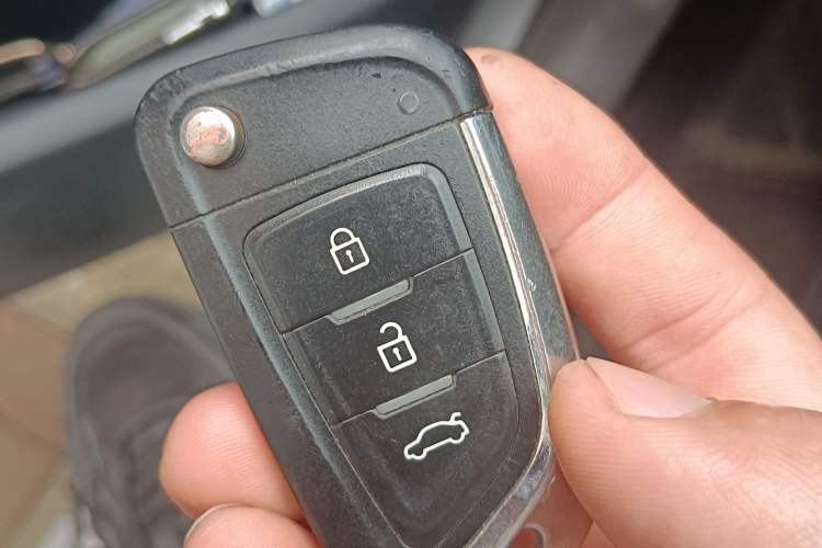 Used Peugeot 308 2014 Enjoy Edition Classic 1.6L Manual YouShang Model Vehicle Key