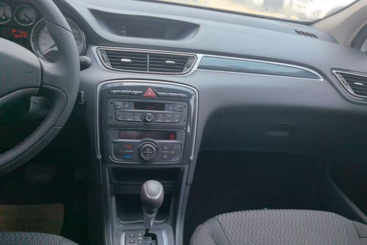 Used Peugeot 308 2014 Enjoyment Edition Classic 1.6L Automatic Fashion Model Audio And AC Panel