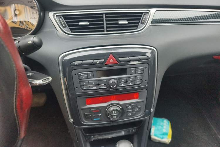 Used Peugeot 308 2014 Enjoyment Edition Classic 1.6L Automatic Fashion Model Audio And AC Panel