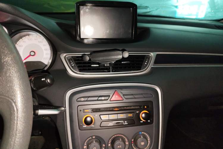 Used Peugeot 308 2014 Enjoy Edition Classic 1.6L Automatic Premium Model Audio And AC Panel
