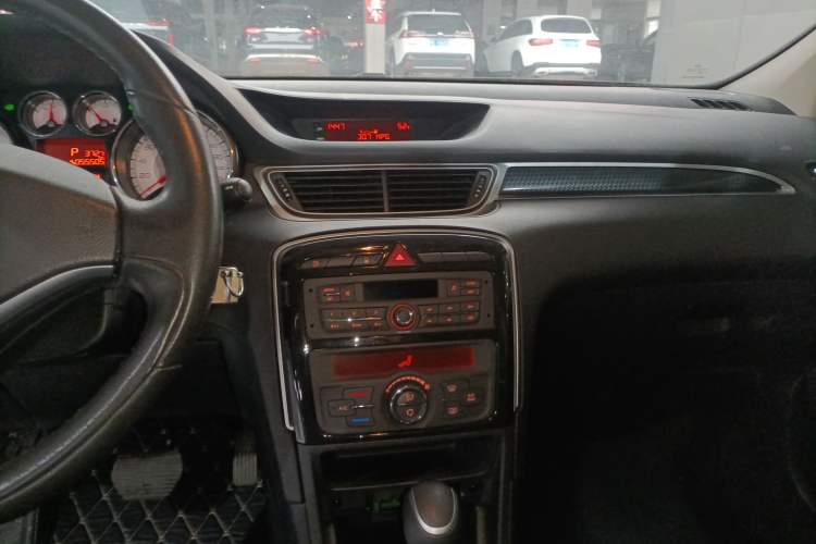 Used Peugeot 308 2014 Enjoyment Edition Classic 1.6L Automatic Fashion Model Audio And AC Panel