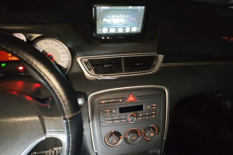Used Peugeot 308 2014 Enjoy Edition Classic 1.6L Automatic Premium Model Audio And AC Panel