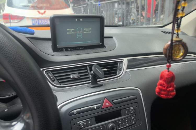 Used Peugeot 308 2014 Enjoy Edition Classic 1.6L Manual YouShang Model Audio And AC Panel
