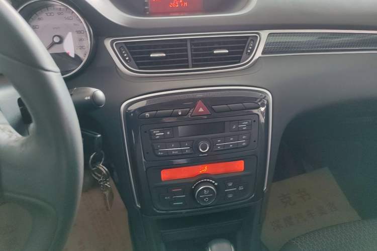 Used Peugeot 308 2014 Enjoyment Edition Classic 1.6L Automatic Fashion Model Audio And AC Panel