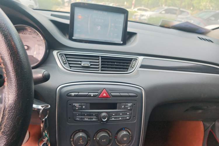 Used Peugeot 308 2014 Enjoy Edition Classic 1.6L Automatic Premium Model Audio And AC Panel