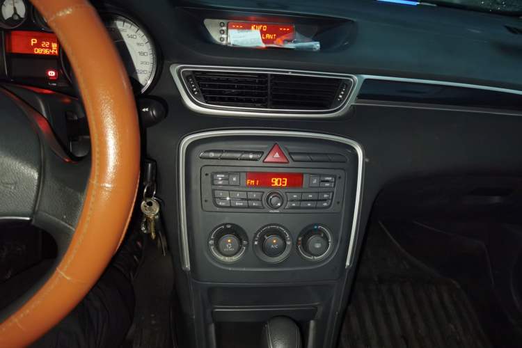 Used Peugeot 308 2014 Enjoy Edition Classic 1.6L Automatic Premium Model Audio And AC Panel