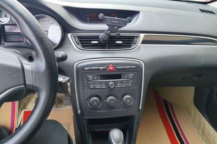 Used Peugeot 308 2014 Enjoy Edition Classic 1.6L Automatic Premium Model Audio And AC Panel