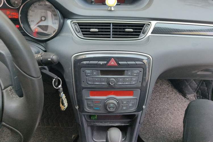 Used Peugeot 308 2014 Enjoyment Edition Classic 1.6L Automatic Fashion Model Audio And AC Panel