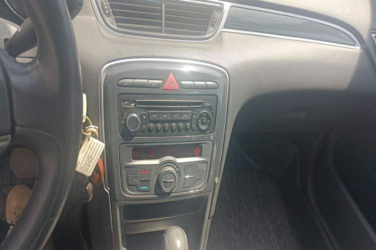 Used Peugeot 308 2014 Enjoyment Edition Classic 1.6L Automatic Fashion Model Audio And AC Panel