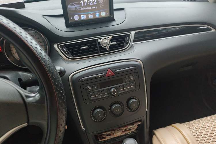 Used Peugeot 308 2014 Enjoy Edition Classic 1.6L Automatic Premium Model Audio And AC Panel