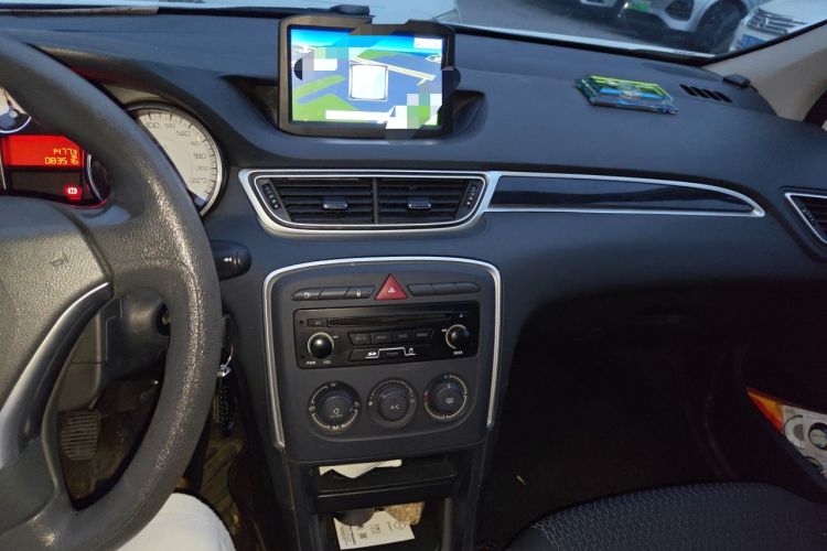 Used Peugeot 308 2014 Enjoy Edition Classic 1.6L Manual YouShang Model Audio And AC Panel