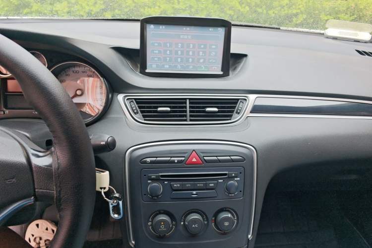 Used Peugeot 308 2014 Enjoy Edition Classic 1.6L Automatic Premium Model Audio And AC Panel