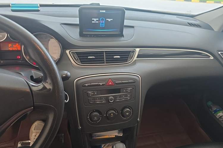 Used Peugeot 308 2014 Enjoy Edition Classic 1.6L Automatic Premium Model Audio And AC Panel
