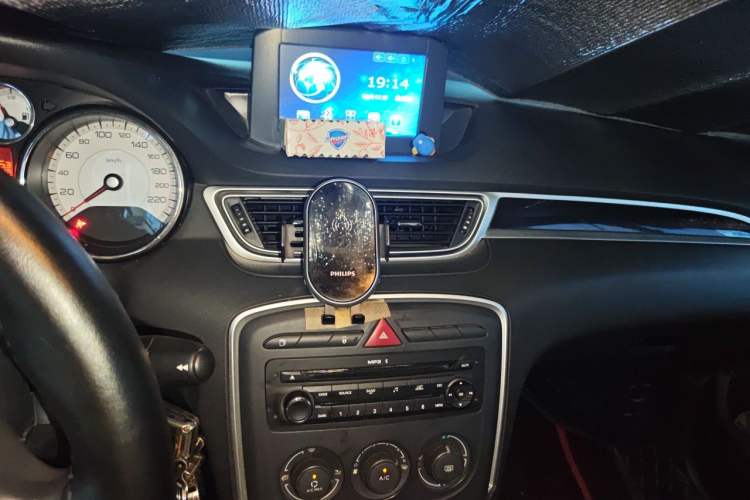 Used Peugeot 308 2014 Enjoy Edition Classic 1.6L Manual YouShang Model Audio And AC Panel