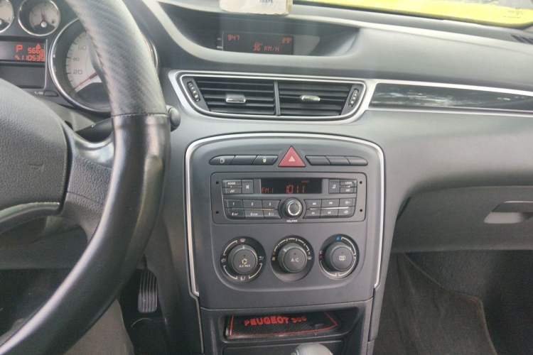 Used Peugeot 308 2014 Enjoy Edition Classic 1.6L Automatic Premium Model Audio And AC Panel