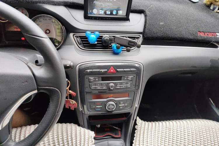 Used Peugeot 308 2014 Enjoy Edition Classic 1.6L Manual Fashion Model Audio And AC Panel