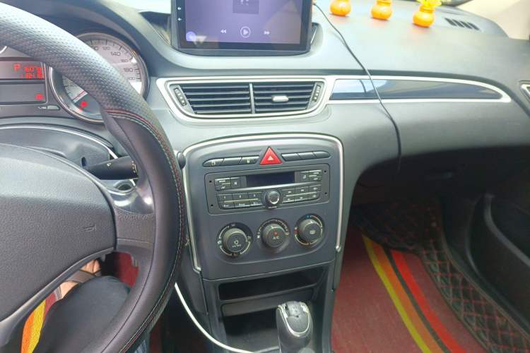 Used Peugeot 308 2014 Enjoy Edition Classic 1.6L Automatic Premium Model Audio And AC Panel