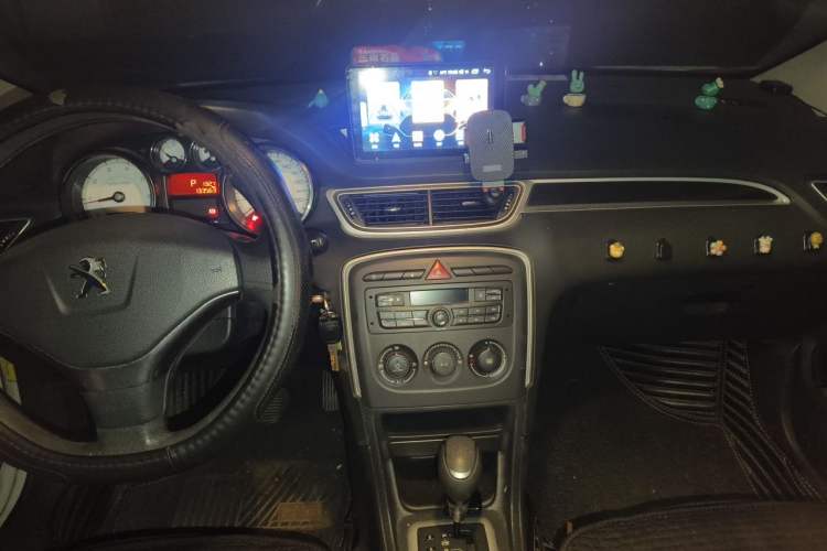 Used Peugeot 308 2014 Enjoy Edition Classic 1.6L Automatic Premium Model Audio And AC Panel
