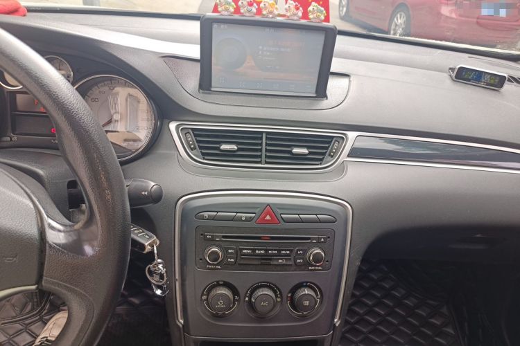 Used Peugeot 308 2014 Enjoy Edition Classic 1.6L Automatic Premium Model Audio And AC Panel