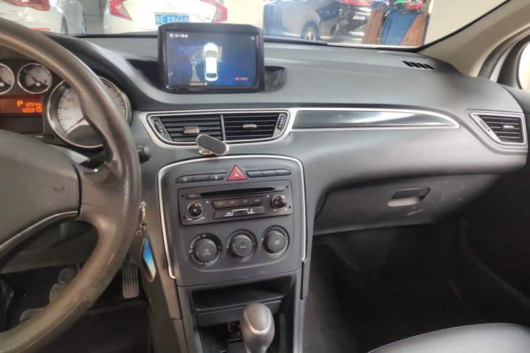 Used Peugeot 308 2014 Enjoy Edition Classic 1.6L Automatic Premium Model Audio And AC Panel