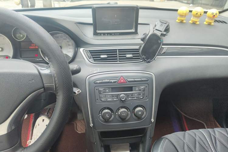 Used Peugeot 308 2014 Enjoy Edition Classic 1.6L Manual Fashion Model Audio And AC Panel