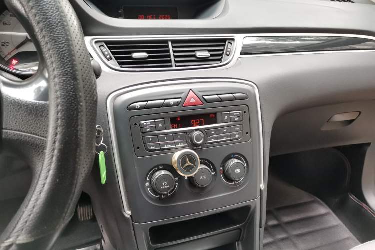 Used Peugeot 308 2014 Enjoy Edition Classic 1.6L Automatic Premium Model Audio And AC Panel