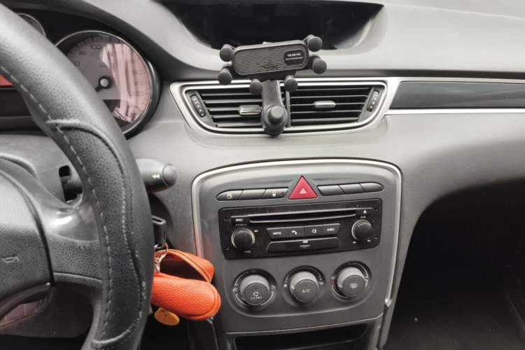 Used Peugeot 308 2014 Enjoy Edition Classic 1.6L Automatic Premium Model Audio And AC Panel