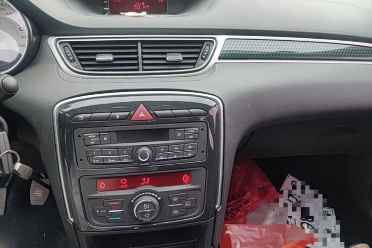 Used Peugeot 308 2014 Enjoy Edition Classic 1.6L Manual Fashion Model Audio And AC Panel