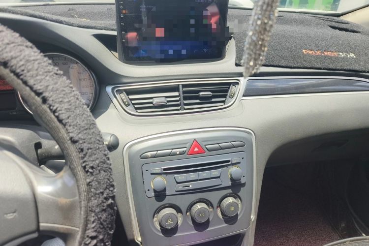 Used Peugeot 308 2014 Enjoy Edition Classic 1.6L Automatic Premium Model Audio And AC Panel