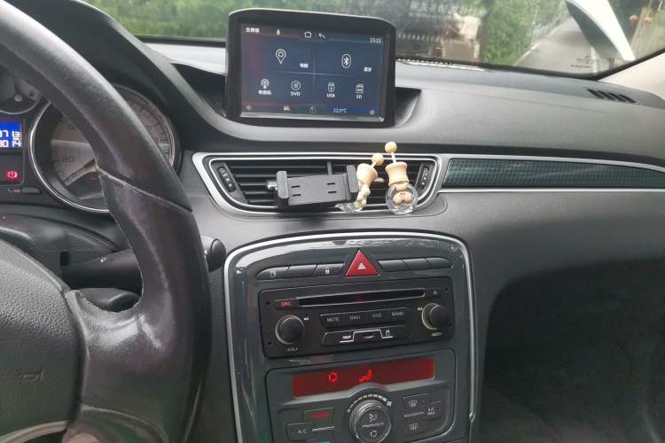Used Peugeot 308 2014 Enjoy Edition Classic 1.6L Manual YouShang Model Audio And AC Panel