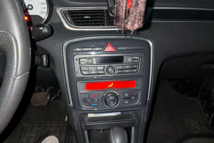 Used Peugeot 308 2014 Enjoyment Edition Classic 1.6L Automatic Fashion Model Audio And AC Panel