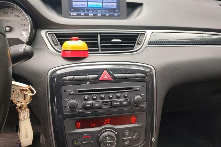 Used Peugeot 308 2014 Enjoyment Edition Classic 1.6L Automatic Fashion Model Audio And AC Panel