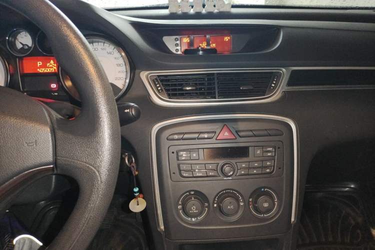 Used Peugeot 308 2014 Enjoy Edition Classic 1.6L Automatic Premium Model Audio And AC Panel
