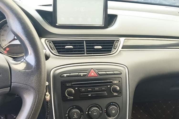 Used Peugeot 308 2014 Enjoy Edition Classic 1.6L Automatic Premium Model Audio And AC Panel