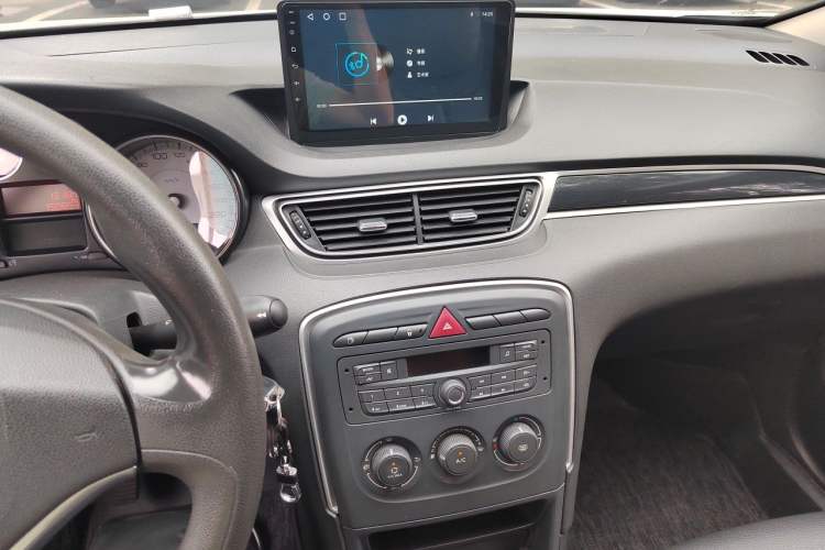 Used Peugeot 308 2014 Enjoy Edition Classic 1.6L Manual YouShang Model Audio And AC Panel