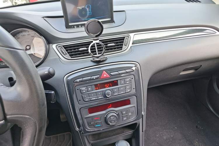 Used Peugeot 308 2014 Enjoyment Edition Classic 1.6L Automatic Fashion Model Audio And AC Panel