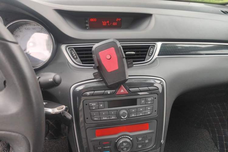 Used Peugeot 308 2014 Enjoy Edition Classic 1.6L Manual Fashion Model Audio And AC Panel