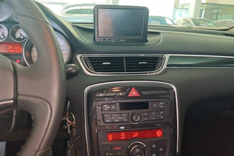 Used Peugeot 308 2014 Enjoyment Edition Classic 1.6L Automatic Fashion Model Audio And AC Panel