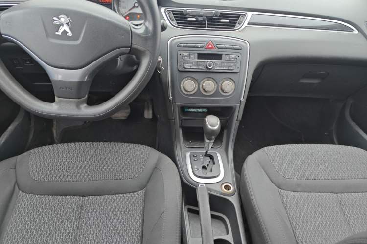 Used Peugeot 308 2014 Enjoy Edition Classic 1.6L Automatic Premium Model Audio And AC Panel
