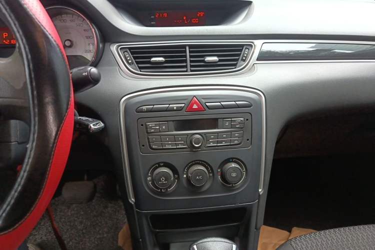Used Peugeot 308 2014 Enjoy Edition Classic 1.6L Automatic Premium Model Audio And AC Panel