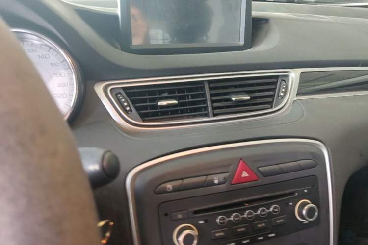 Used Peugeot 308 2014 Enjoy Edition Classic 1.6L Automatic Premium Model Audio And AC Panel