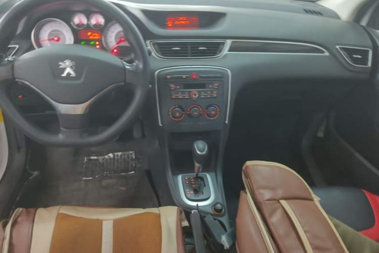Used Peugeot 308 2014 Enjoy Edition Classic 1.6L Automatic Premium Model Audio And AC Panel