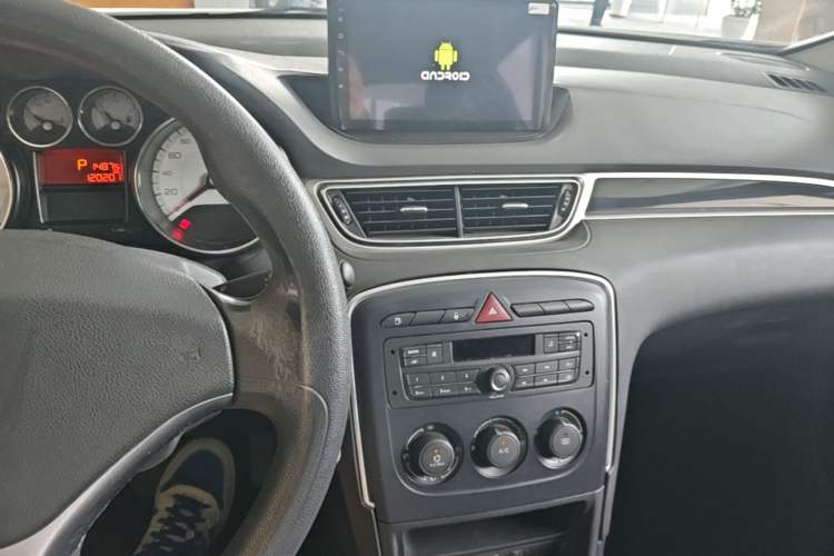 Used Peugeot 308 2014 Enjoy Edition Classic 1.6L Automatic Premium Model Audio And AC Panel