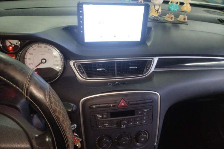 Used Peugeot 308 2014 Enjoy Edition Classic 1.6L Manual YouShang Model Audio And AC Panel
