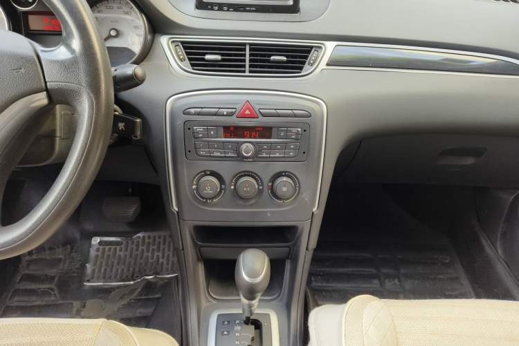 Used Peugeot 308 2014 Enjoy Edition Classic 1.6L Automatic Premium Model Audio And AC Panel